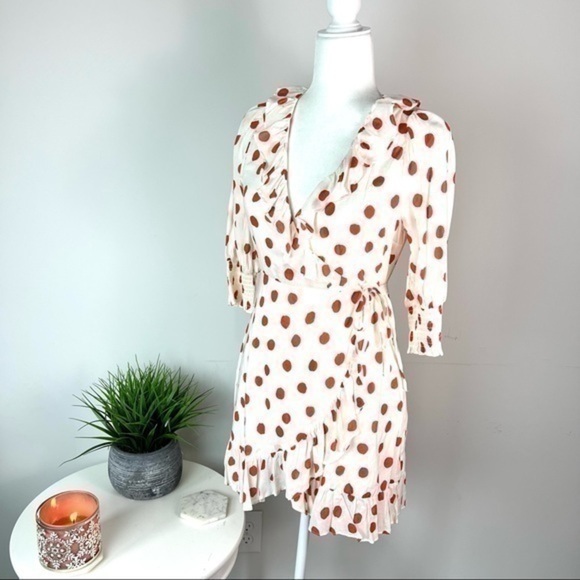 Rixo womens Polka Dot Puff Sleeve Ruffle Wrap Dress size XS - Picture 2 of 13